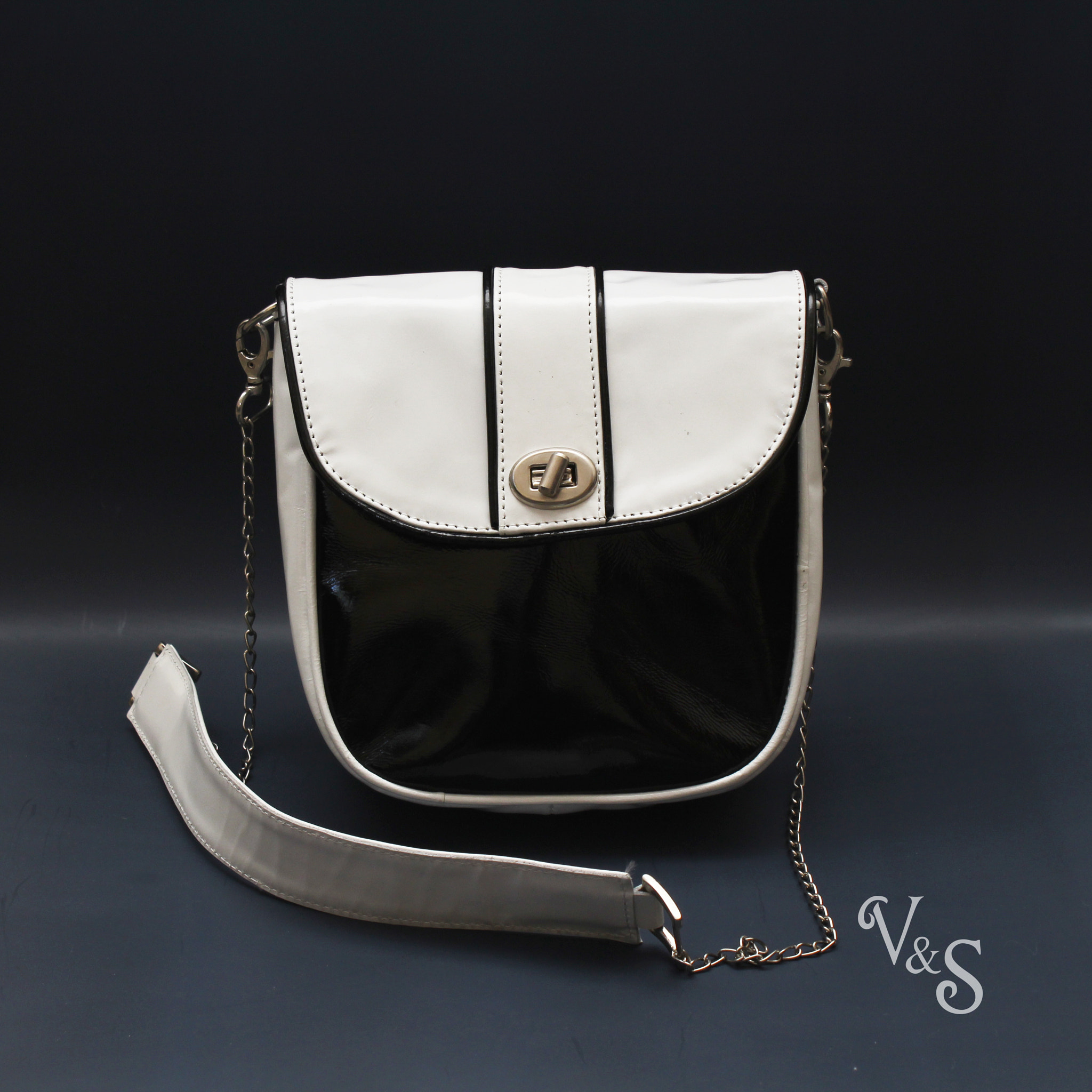 Cartera de Charol