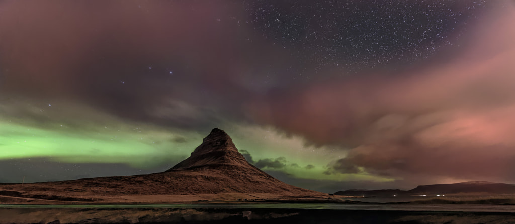 Aurora Over Kirkjufell by Jonathan Zdziarski on 500px.com