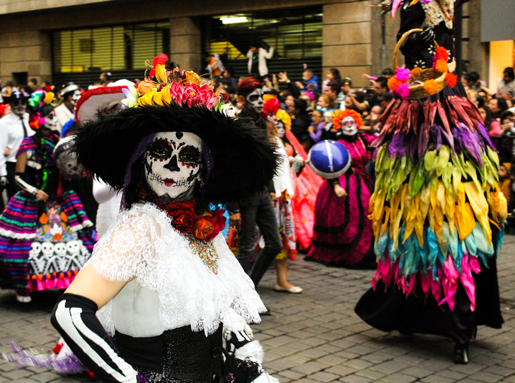 Catrina in dead parade by Lianfranco Pinillo on 500px.com