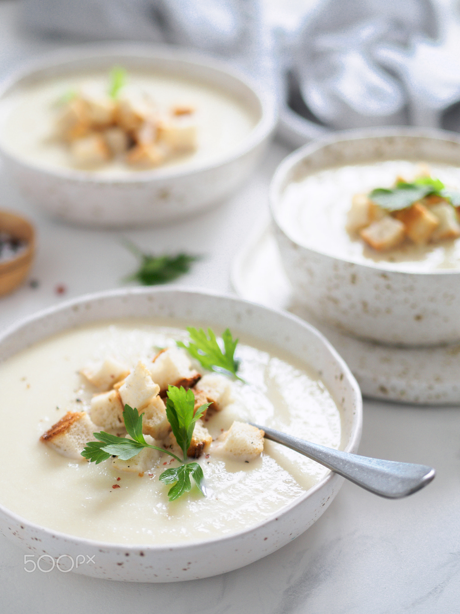 cauliflower soup puree vertical