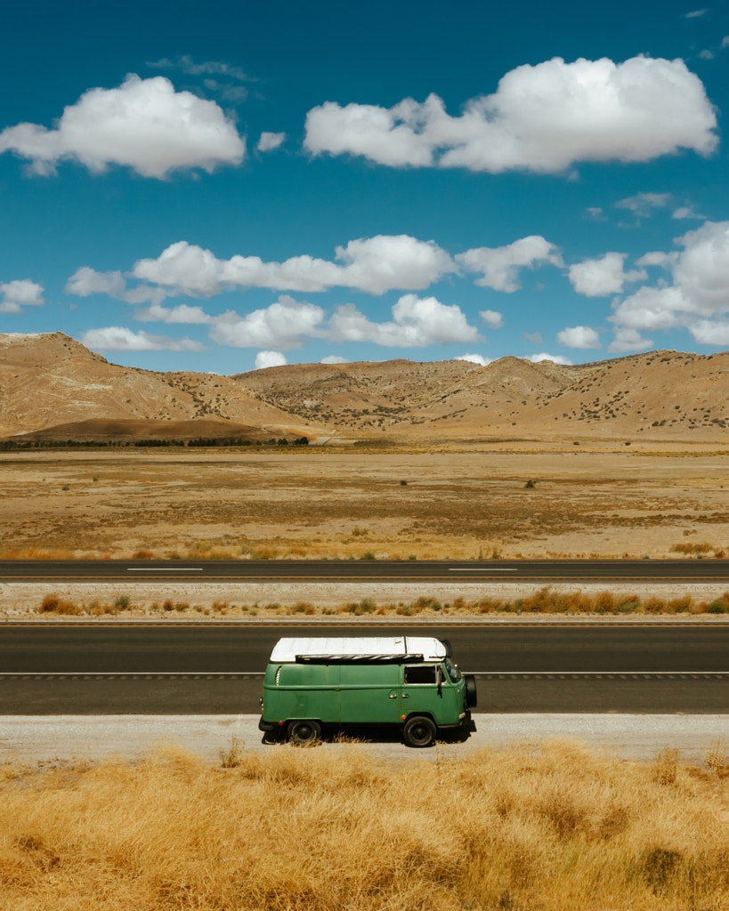 Stuck on the road by Oscar Nilsson on 500px.com