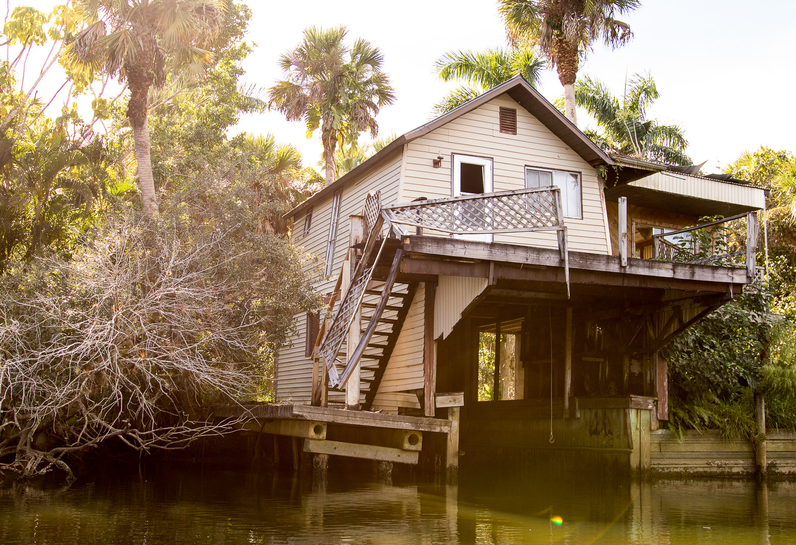 canoeing and exporing an abandoned house