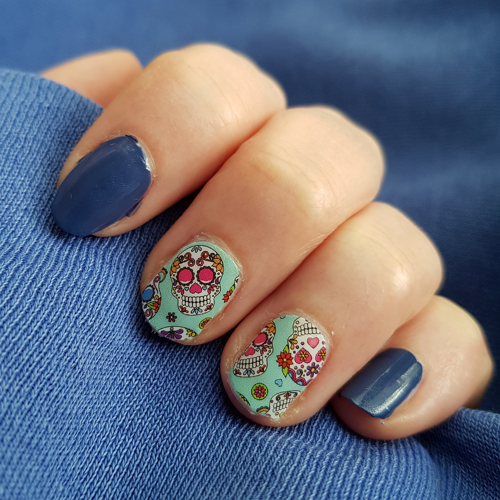Dia de los Muertos Manicure by Elizabeth Fitzgerald on 500px.com