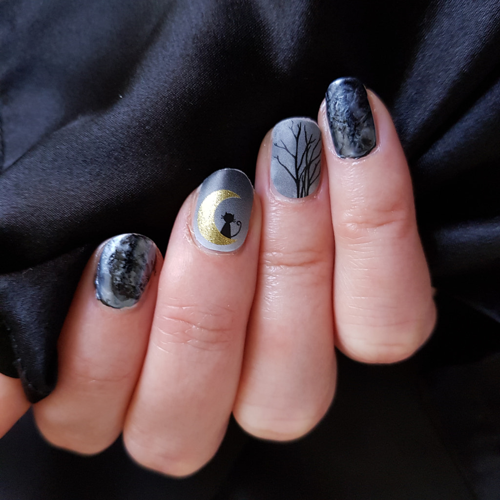 Halloween Manicure by Elizabeth Fitzgerald on 500px.com