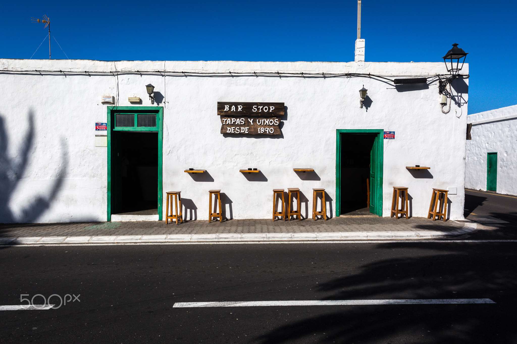 Bar Stop Bar