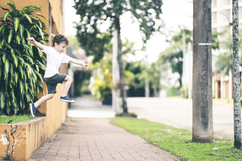 Walking on air. by Pablo Reinsch on 500px.com