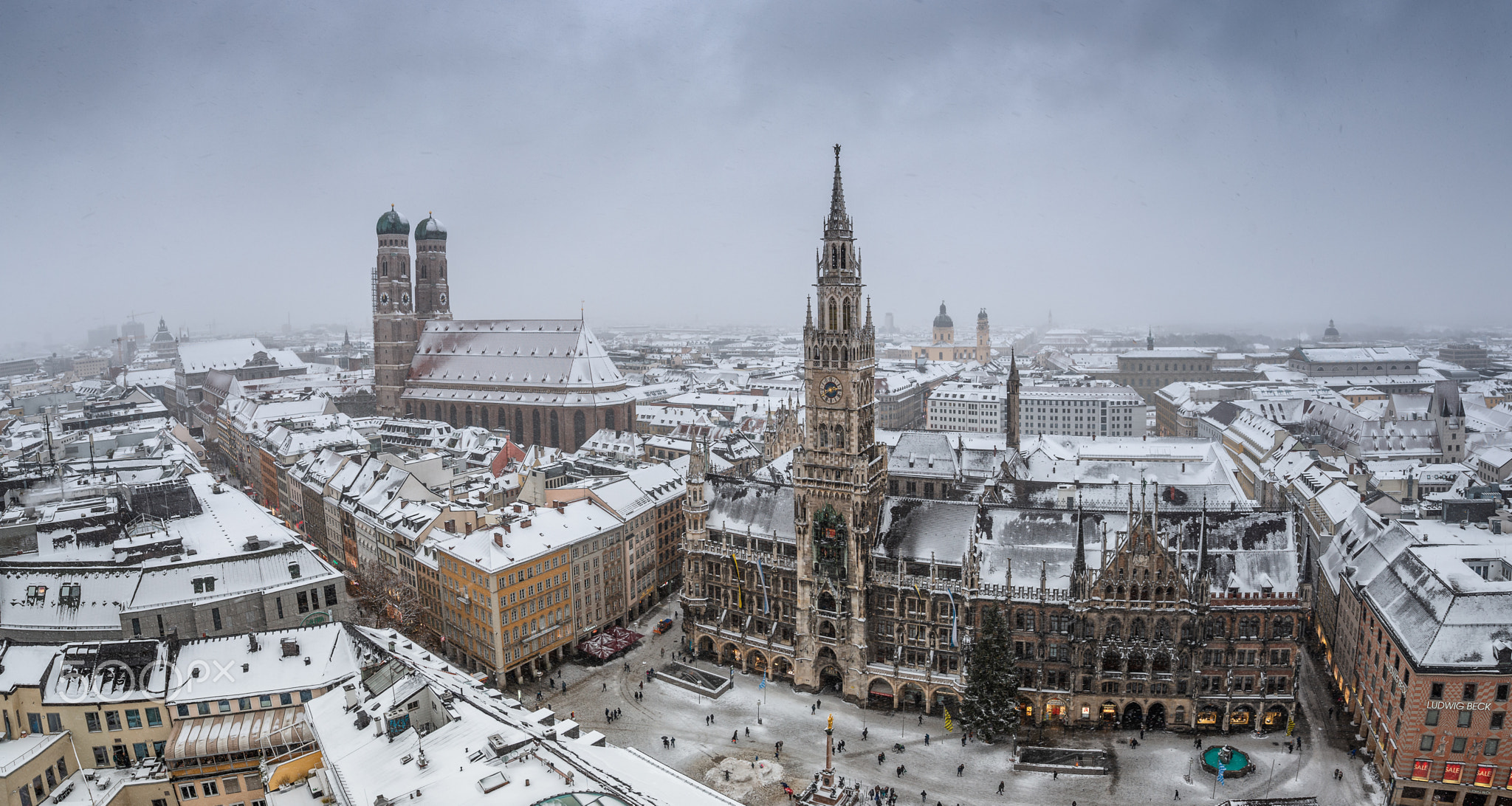 View from Alter Peter in Munich with snow