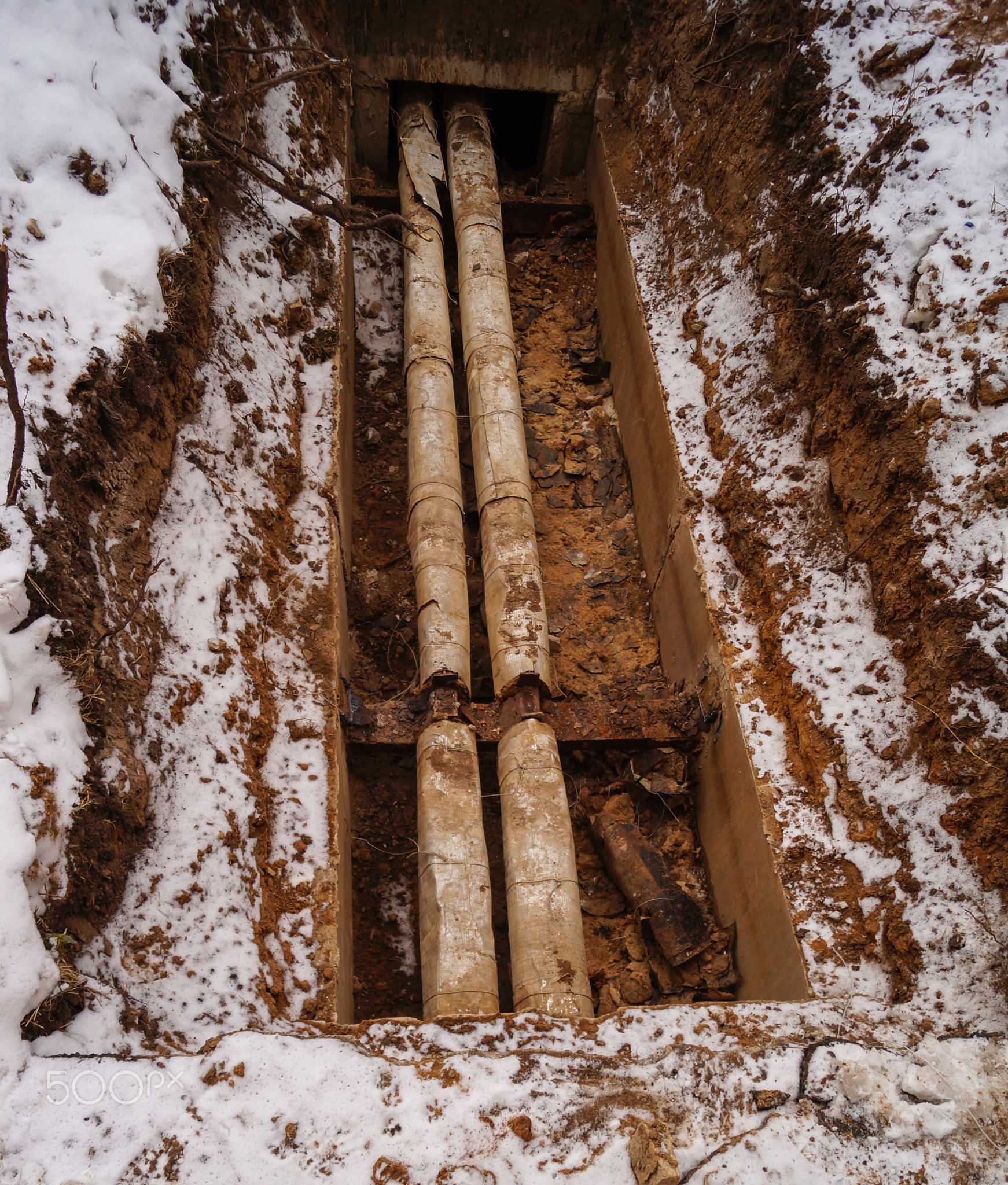 Temporary heating pipe, heating of houses and apartments in winter