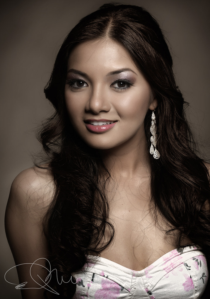 Neelofa by Eddie Putera / 500px