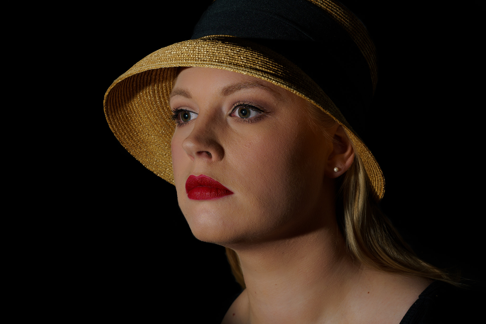 Tænksom ung dame ; Thinking young lady