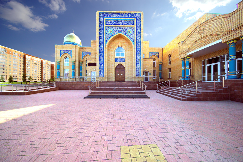 Костанайская областная мечеть by Yrjö Keränen on 500px.com