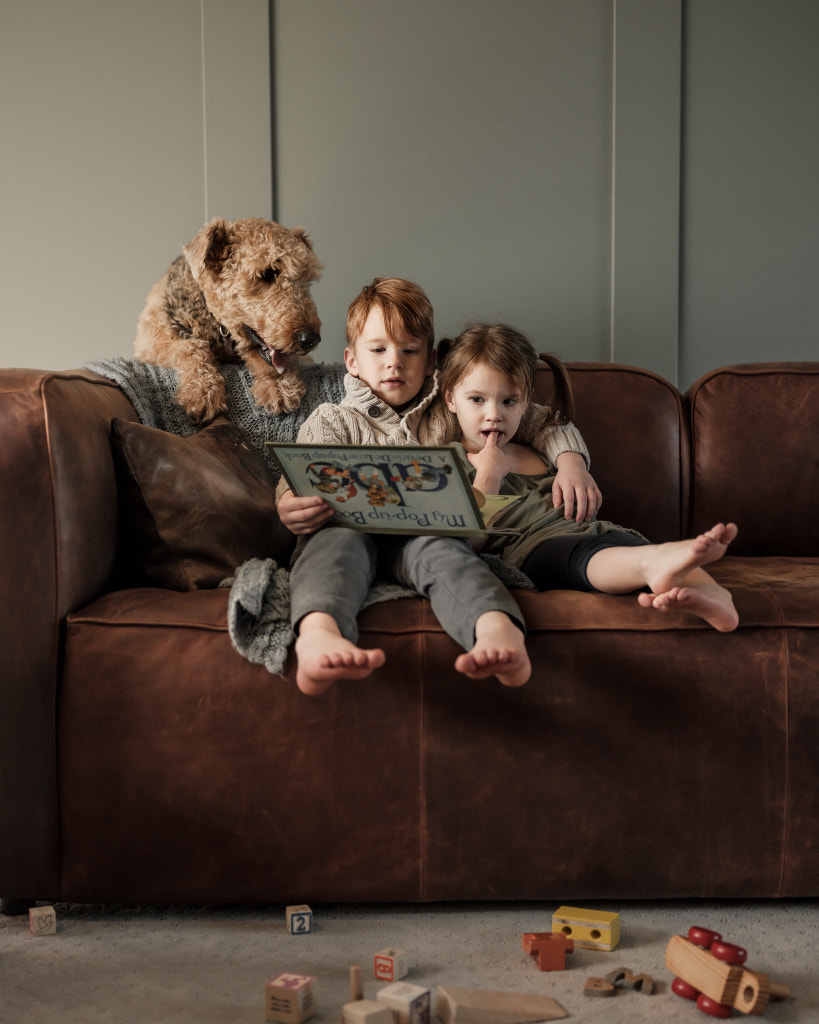Whatcha readin? by Adrian C. Murray on 500px.com