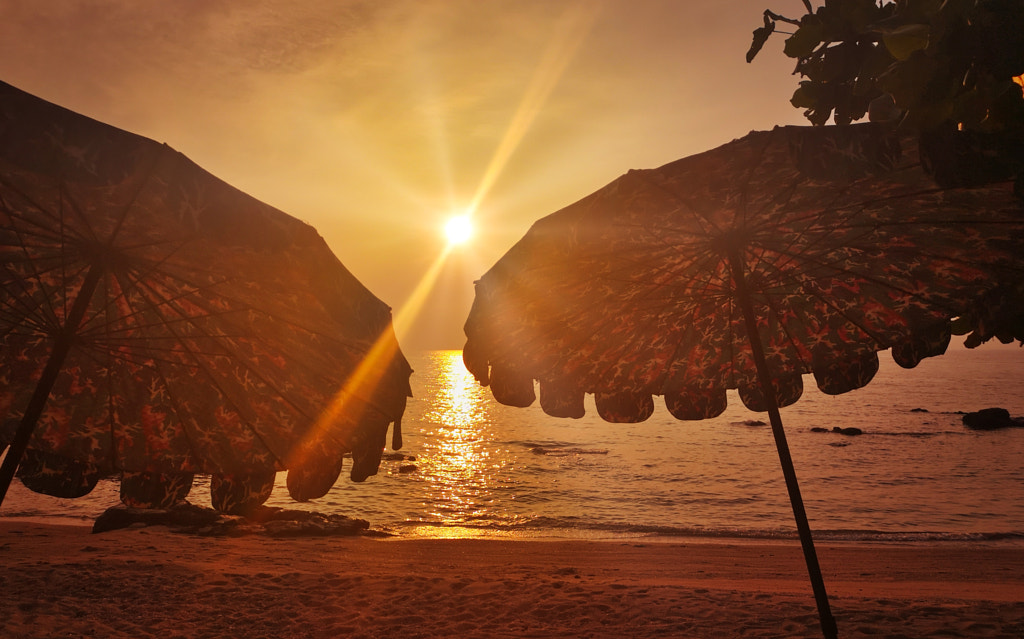Two Parasols by Leif Alnes on 500px.com
