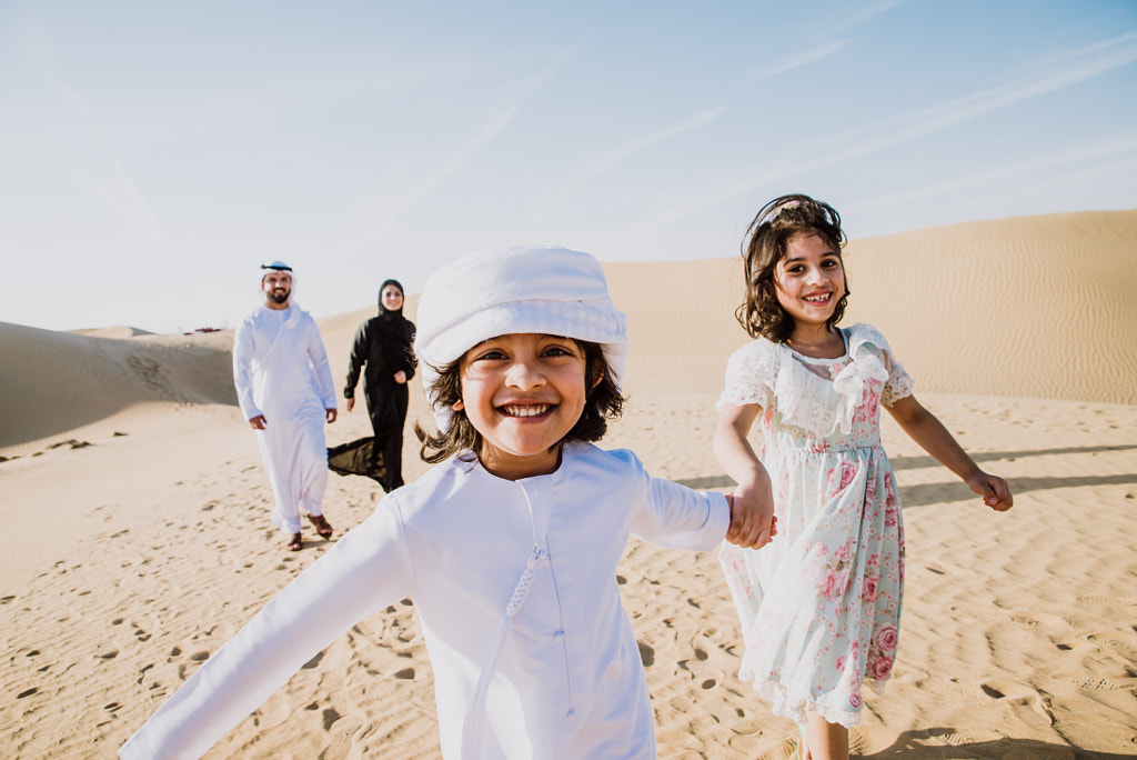 Happy family spending a wonderful day in the desert making a pic by Cristian Negroni on 500px.com