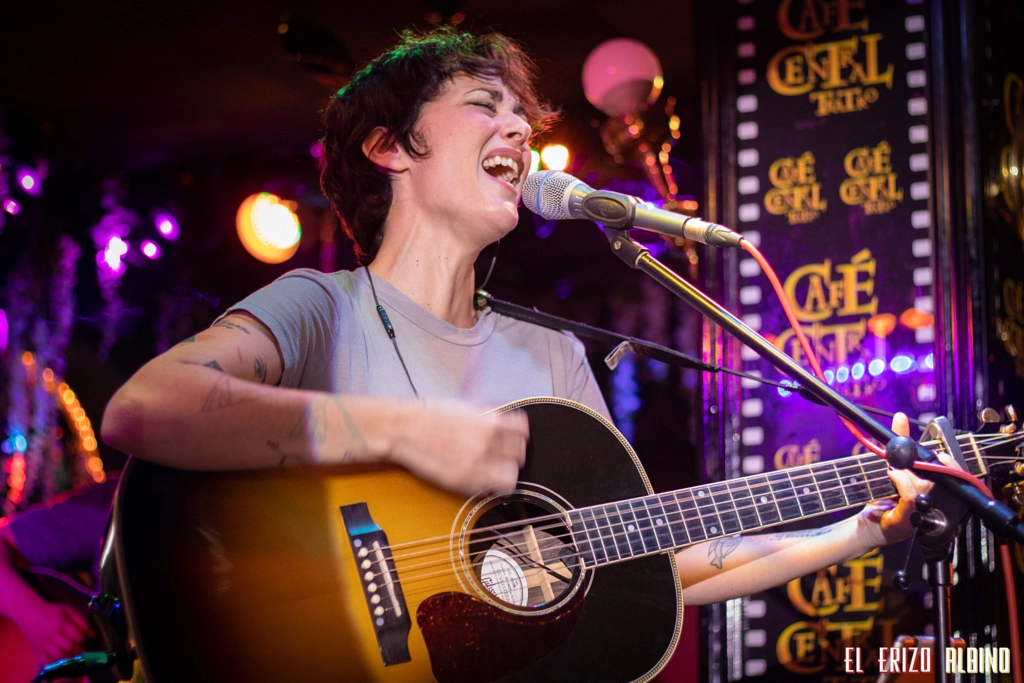 Vega (Café Teatro Central, Baeza - 22.02.2019) by Erizo Albino on 500px.com