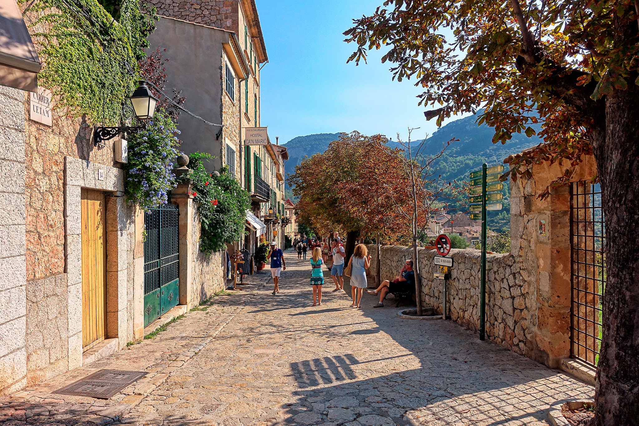 Street sketches Valldemossa