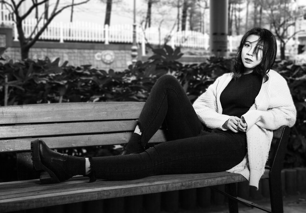 a black-and-white girl by shin one seop on 500px.com