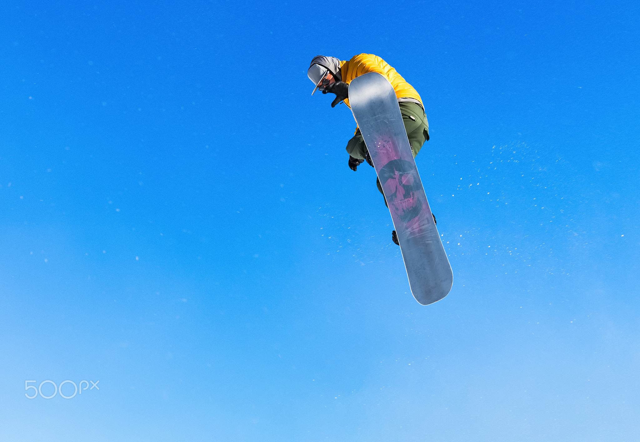 单板滑雪飞跃动作