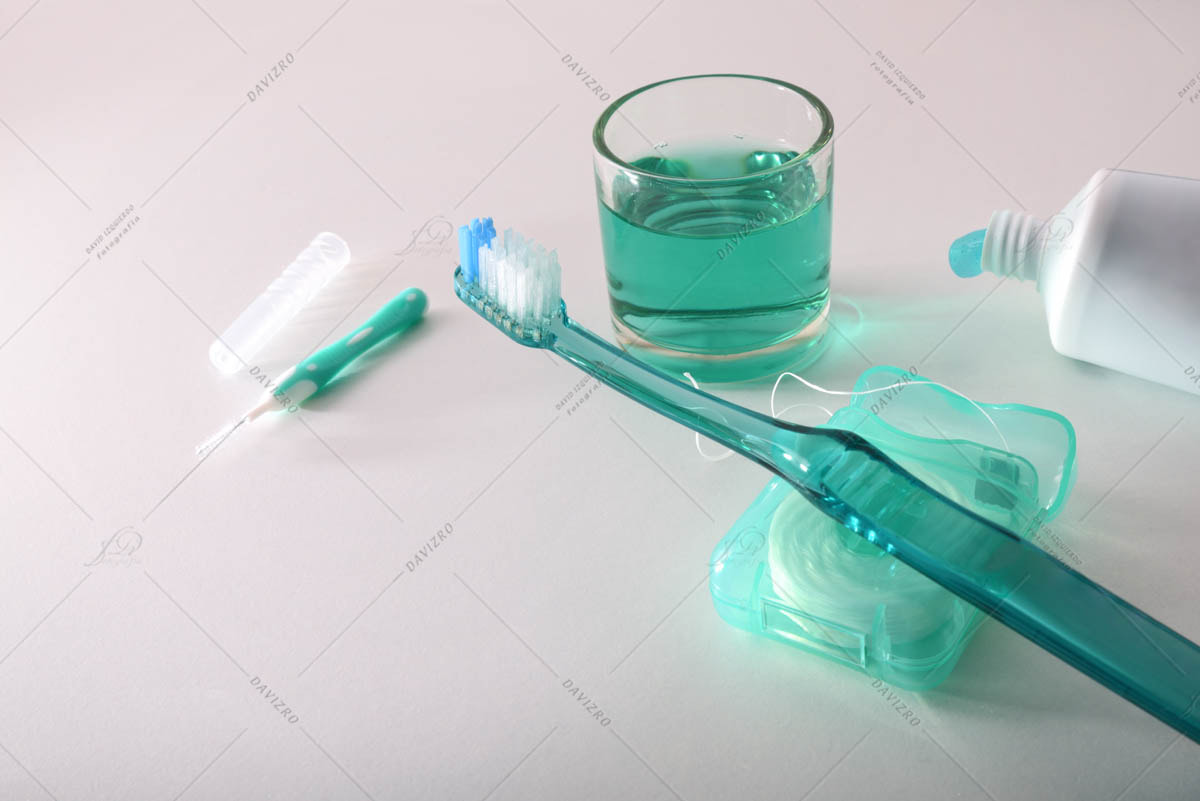Personal products and tools for cleaning the mouth elevated view