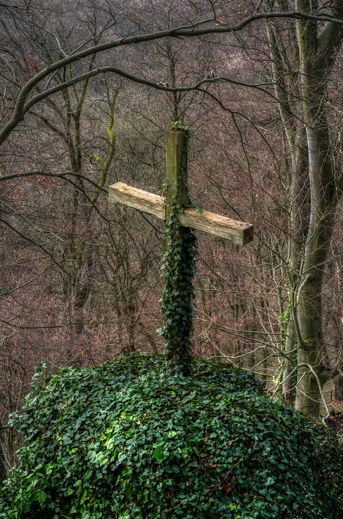 cross by dirk derbaum on 500px.com
