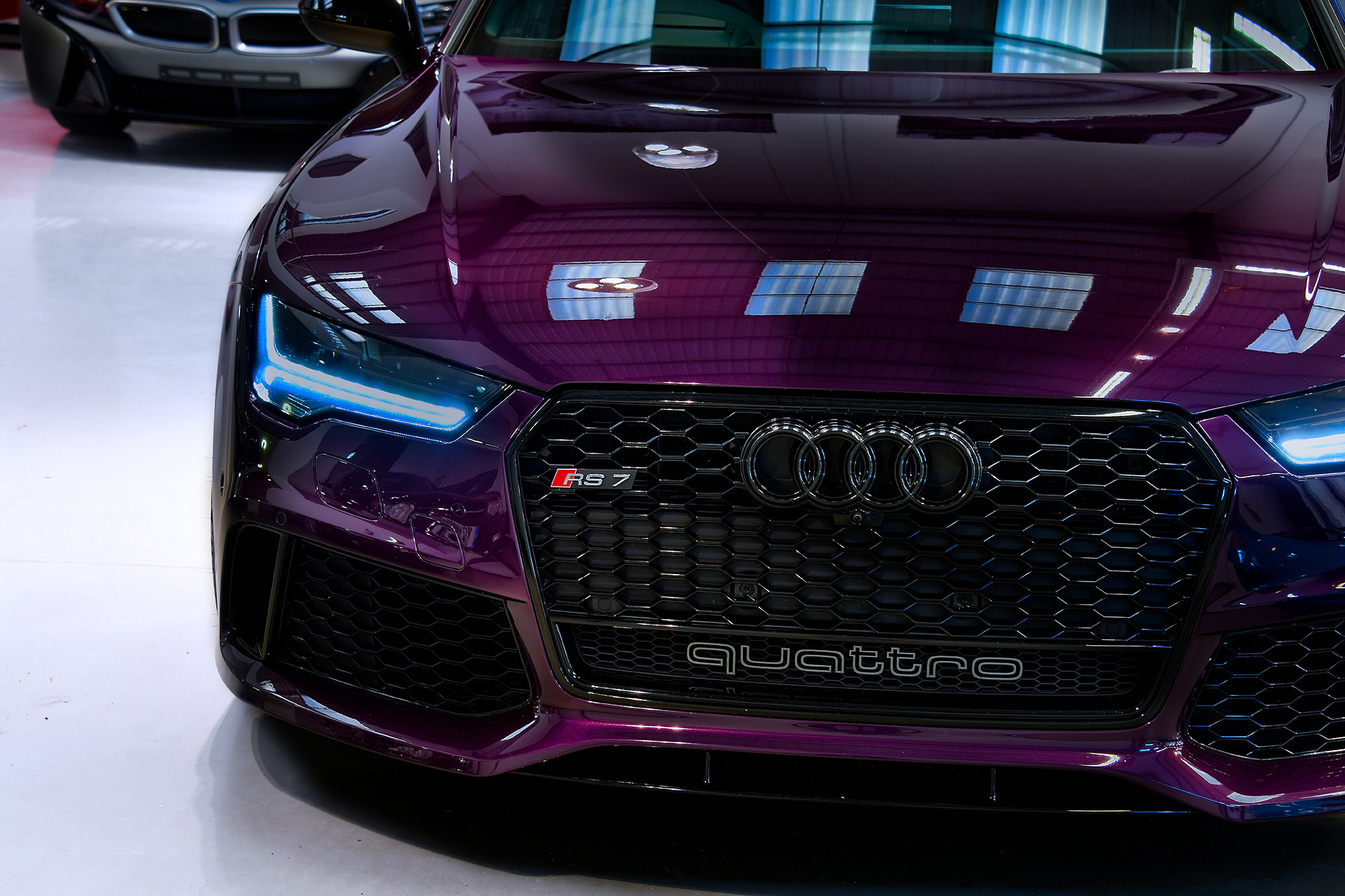 Audi RS7 Quattro in Merlin Purple