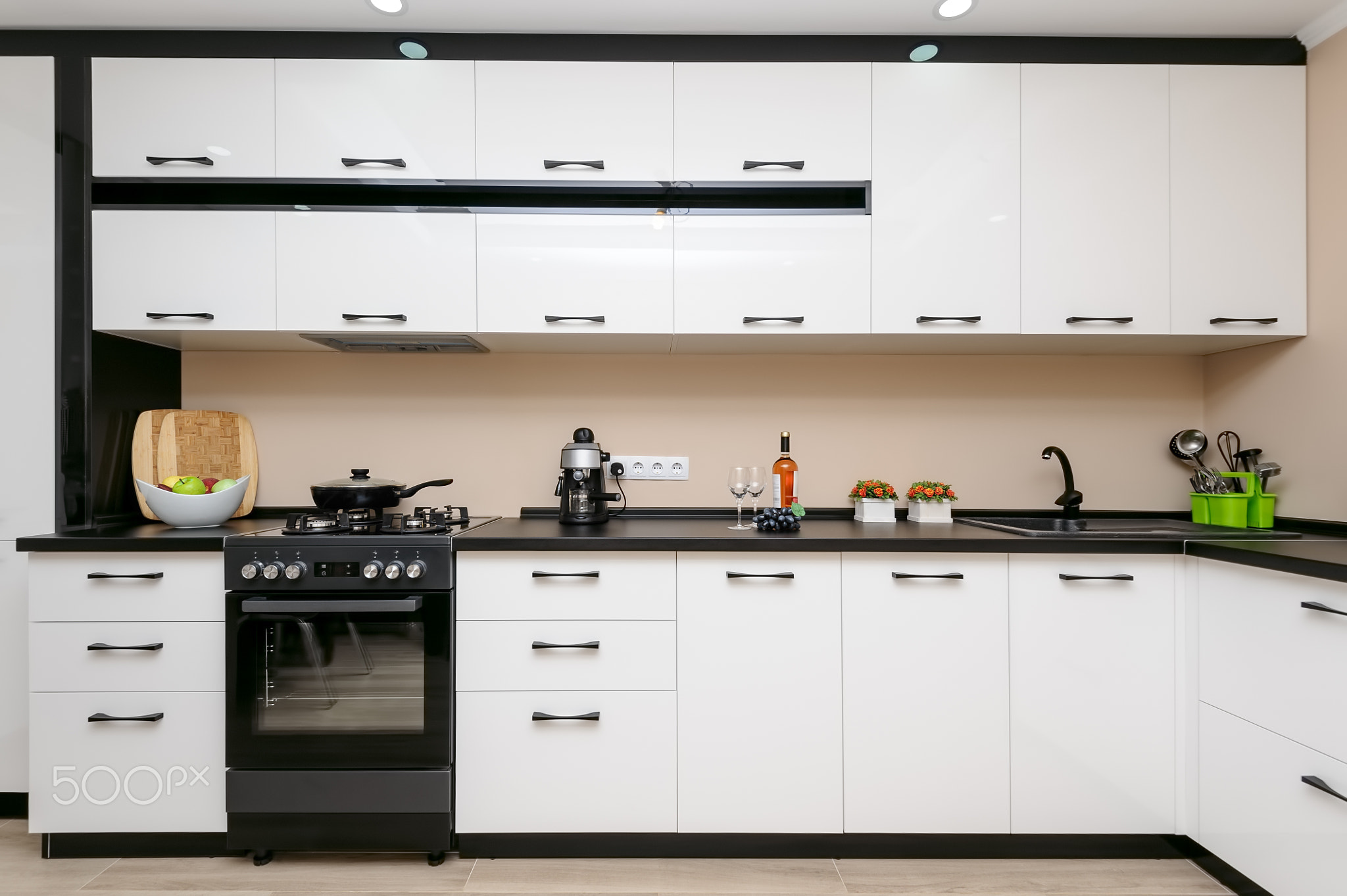 Modern black and white kitchen