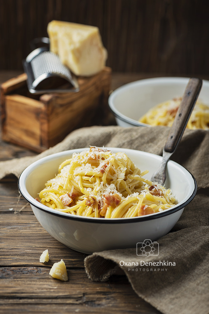 Traditional italia spaghetti carbonara