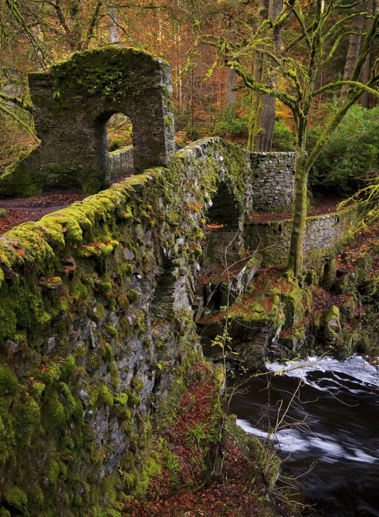 River Braan bridge by Joe Higney / 500px