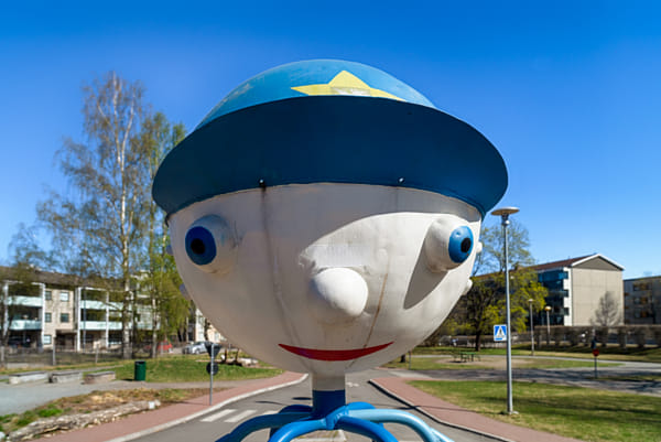 Guardian by Markus Kauppinen on 500px.com