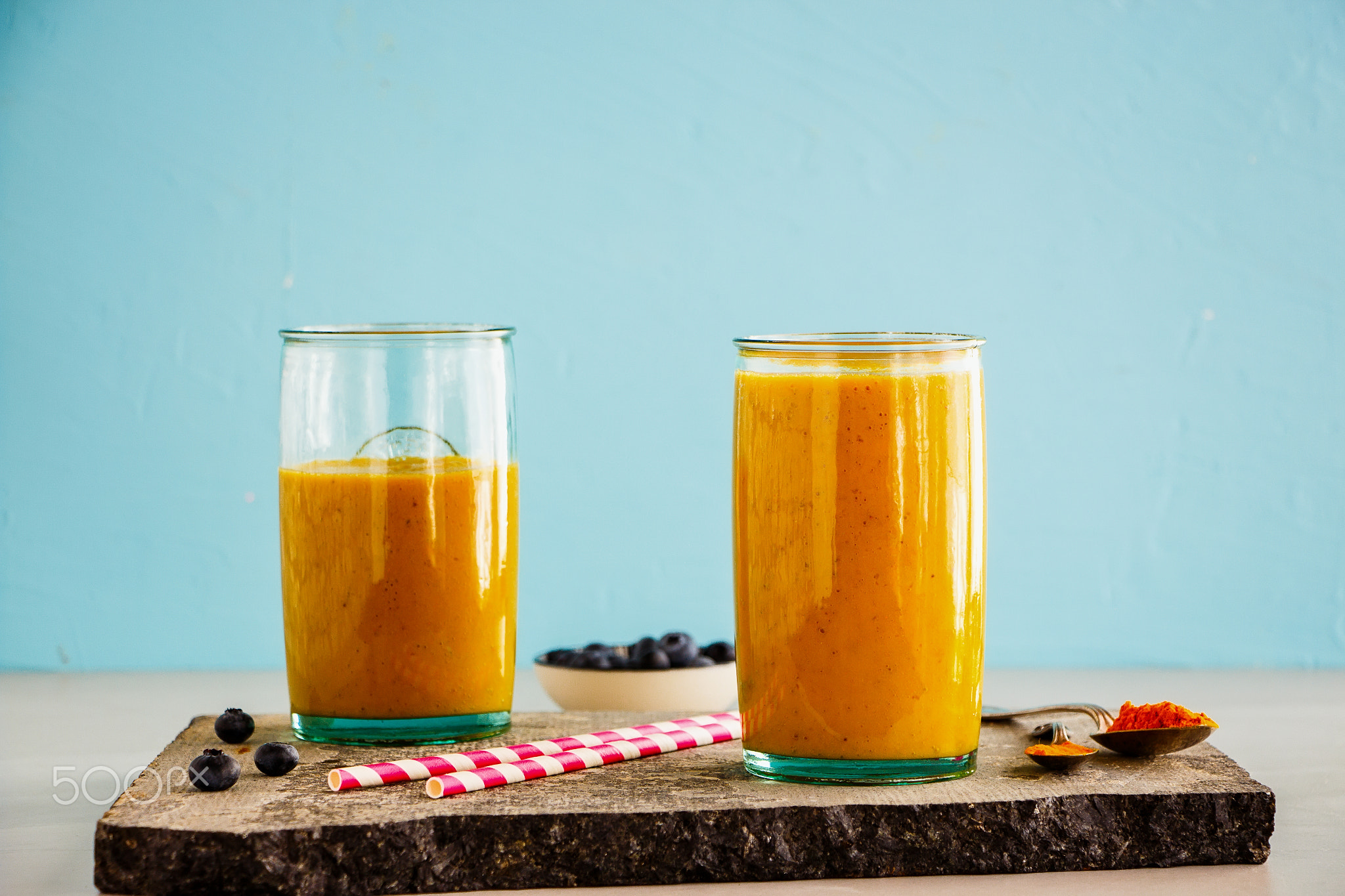 Mango banana turmeric smoothie