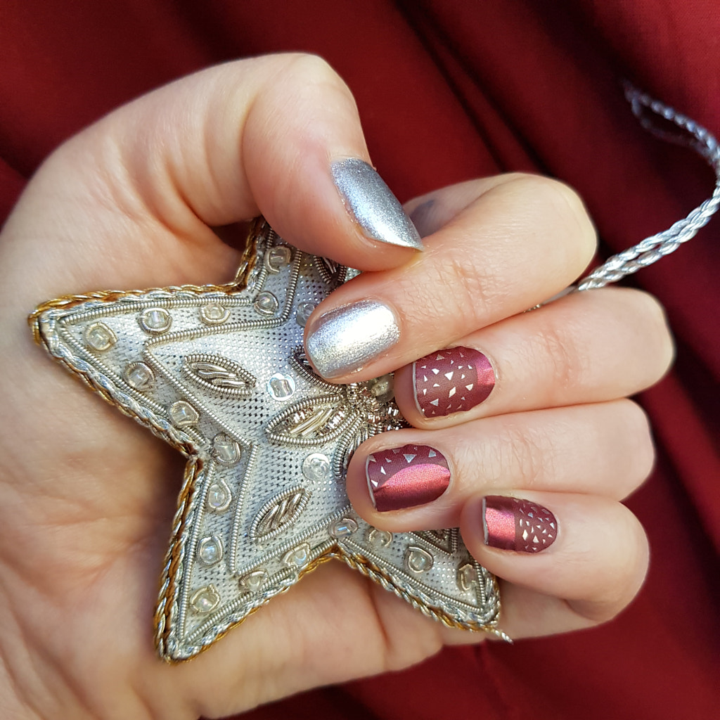 A Christmas Manicure by Elizabeth Fitzgerald on 500px.com