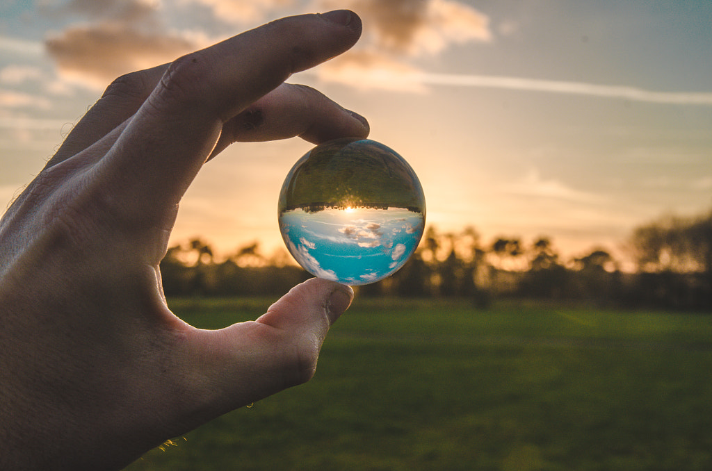 lensball by Jakub Doupovec / 500px