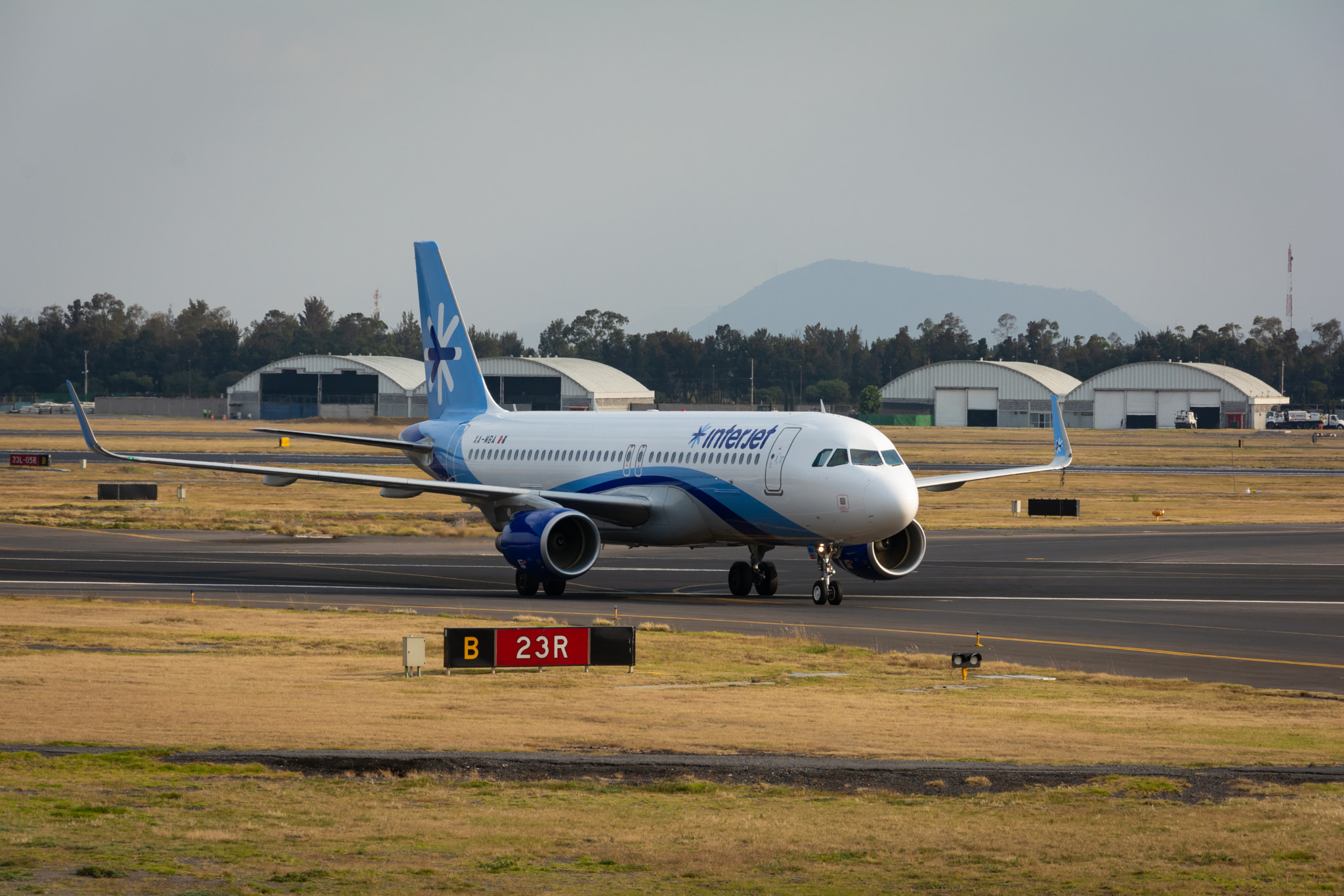 Interjet A-320