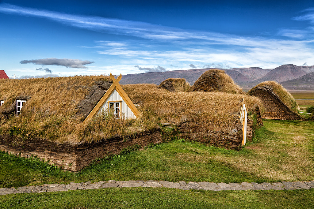 Sod houses by Andreas Bauer on 500px.com