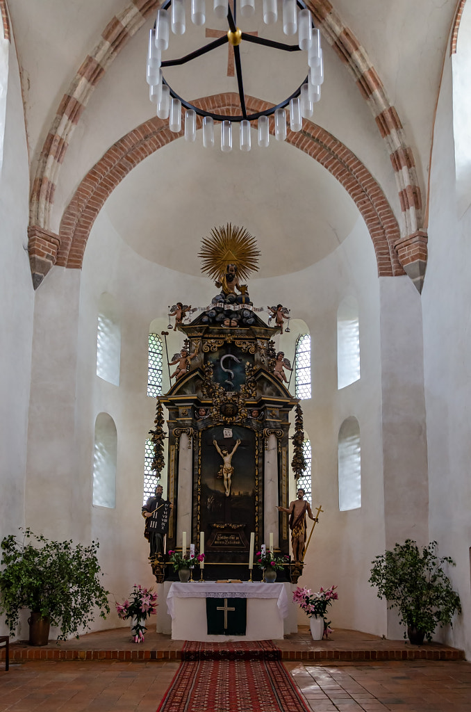 altar by dirk derbaum on 500px.com