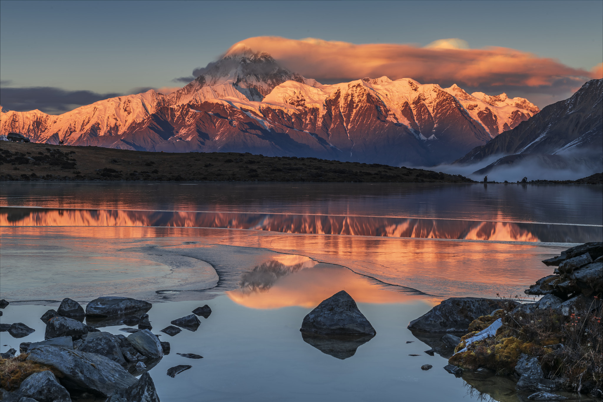 贡嘎雪山