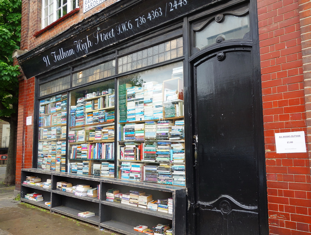 "So many books, so little time", London by Sandra  on 500px.com