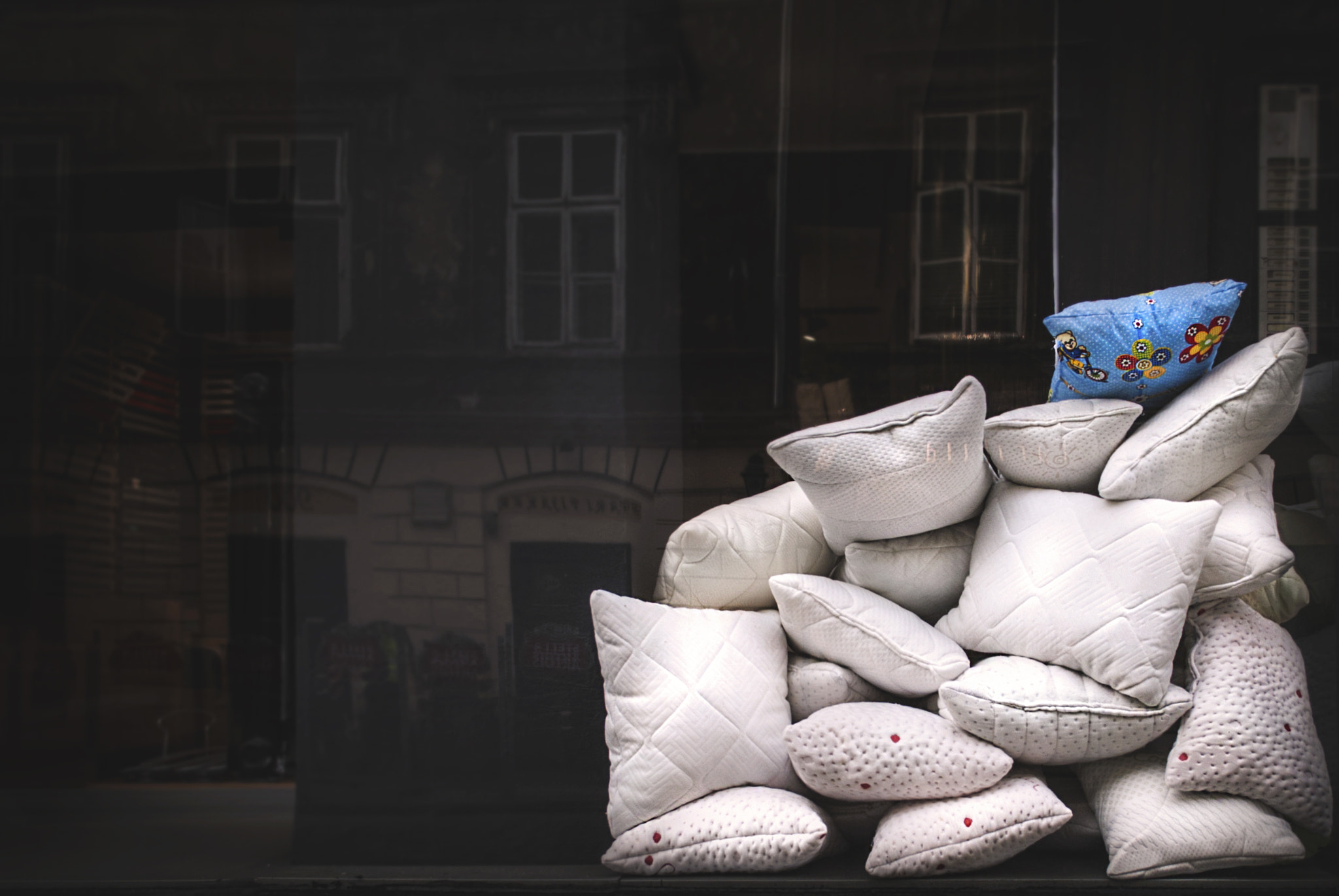 v2?sig=8028f6e8770b74f1e8260758b27240477da13aa26435f2988e02030ee1b9ae55