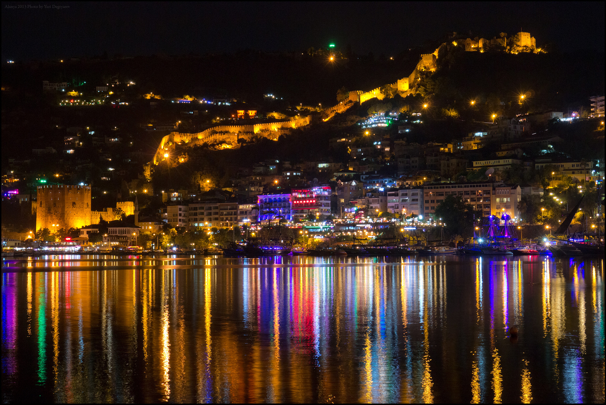 Turkey. Alanya. View of the fortress and Kizil Kule tower.