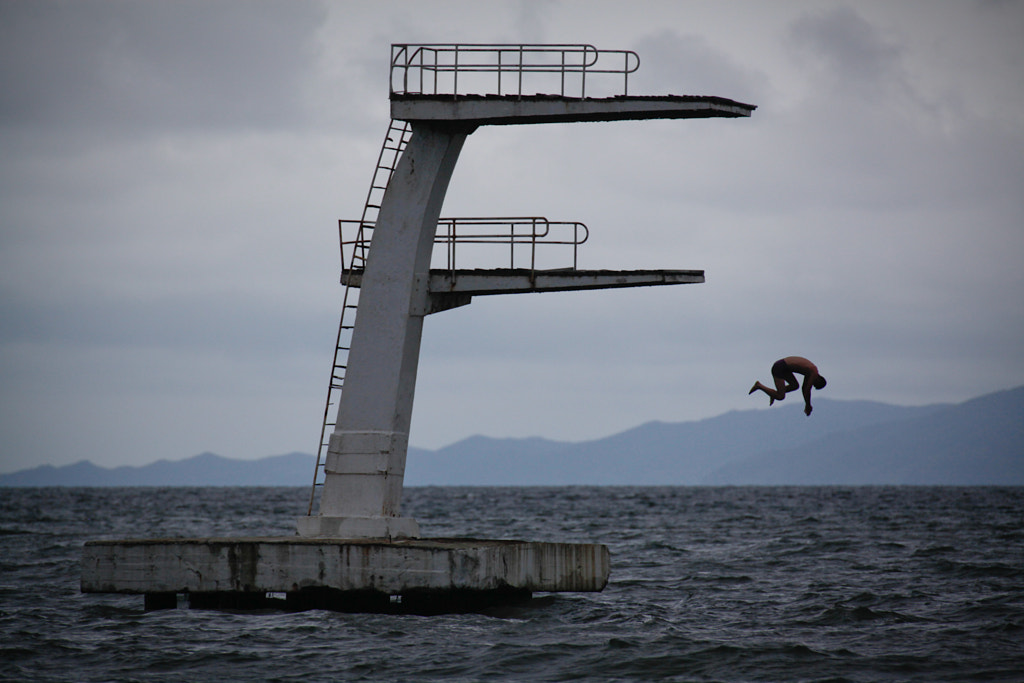Falling dive by Kristen Elsby on 500px.com