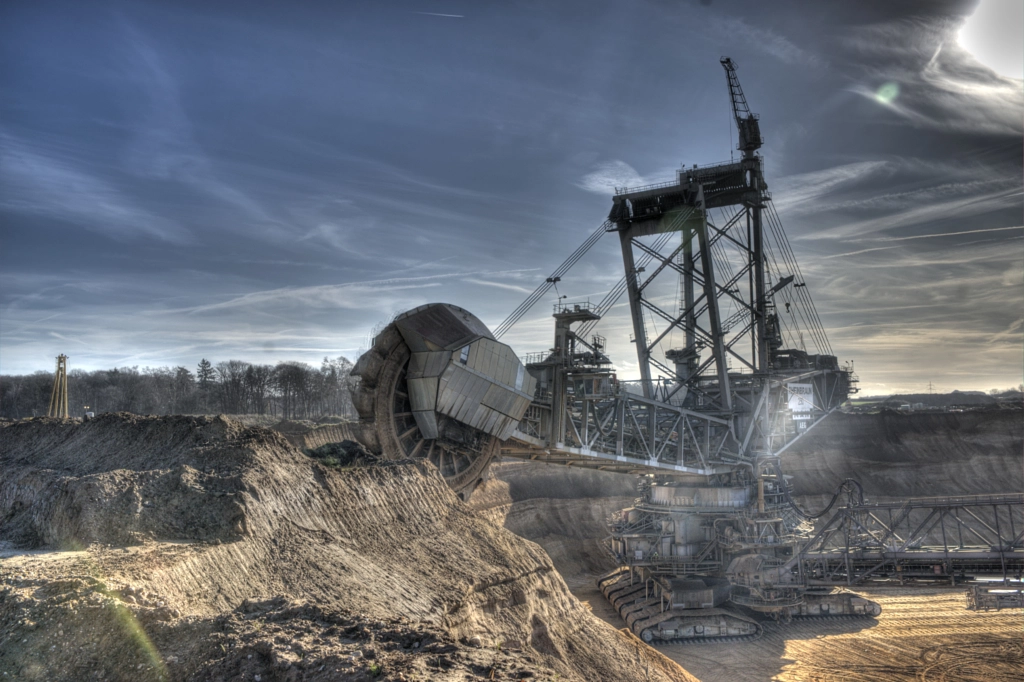 bucketwheel excavator by Stefan Robertz / 500px