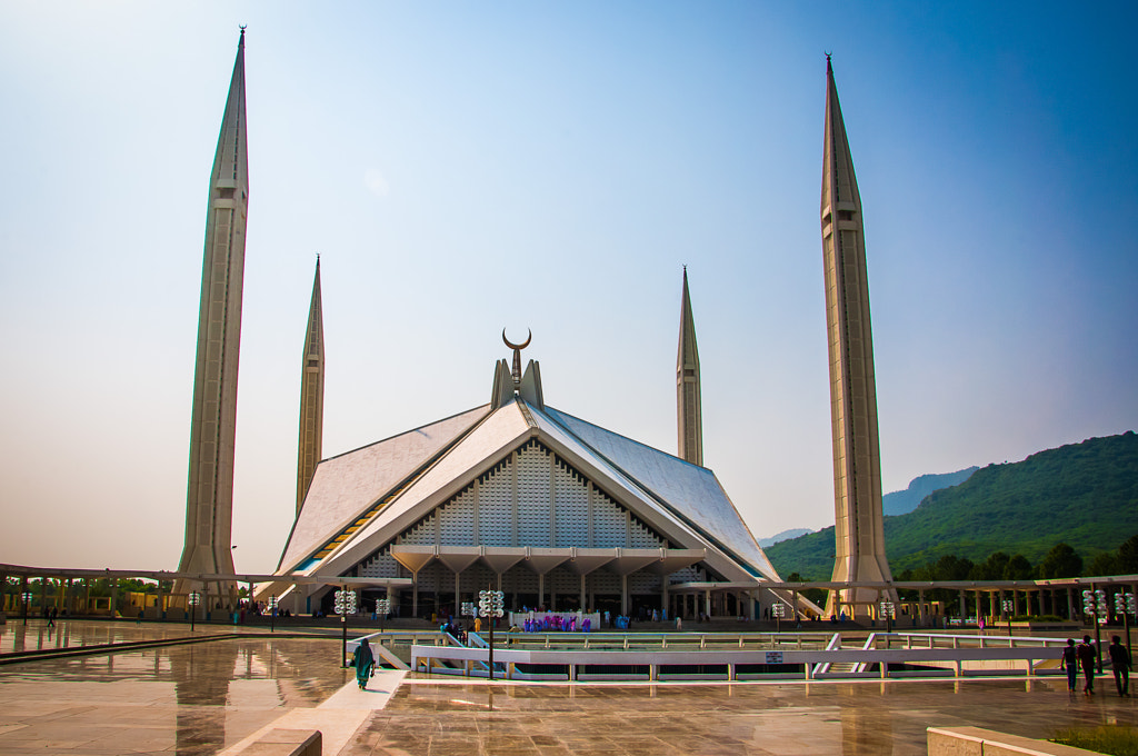 Faisal Masjid Islamabad by Daniyal (Beyondmegapixel@yahoo.com) on 500px.com