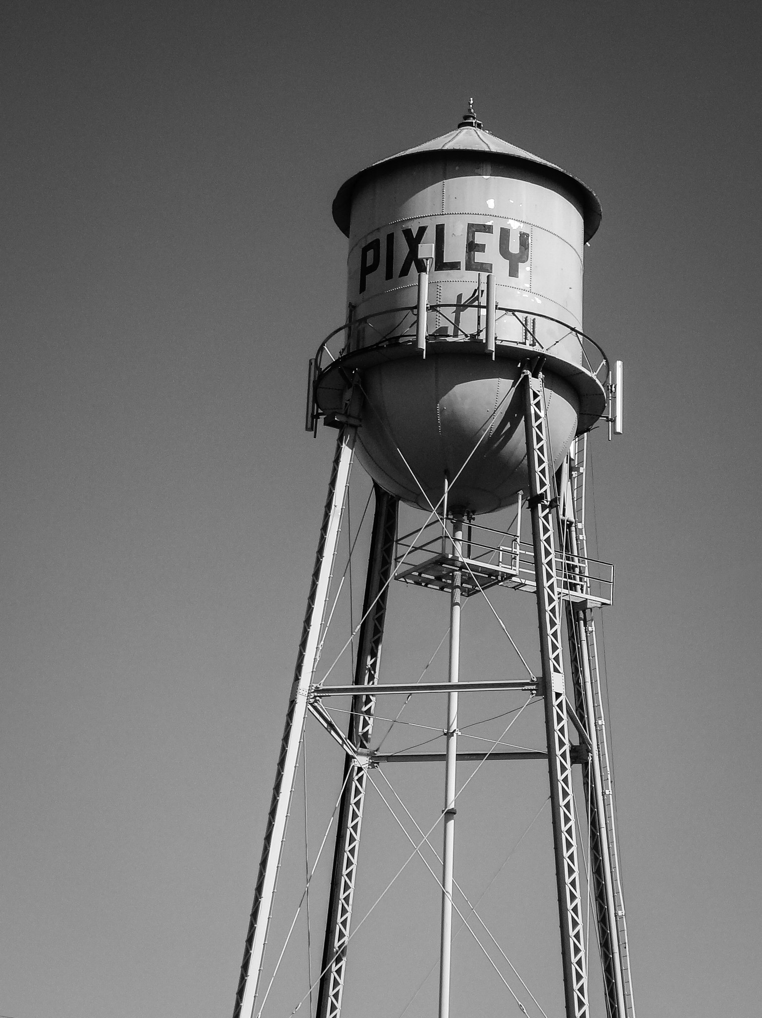 Pixley Water Tower by K2 Photo 48751436 / 500px