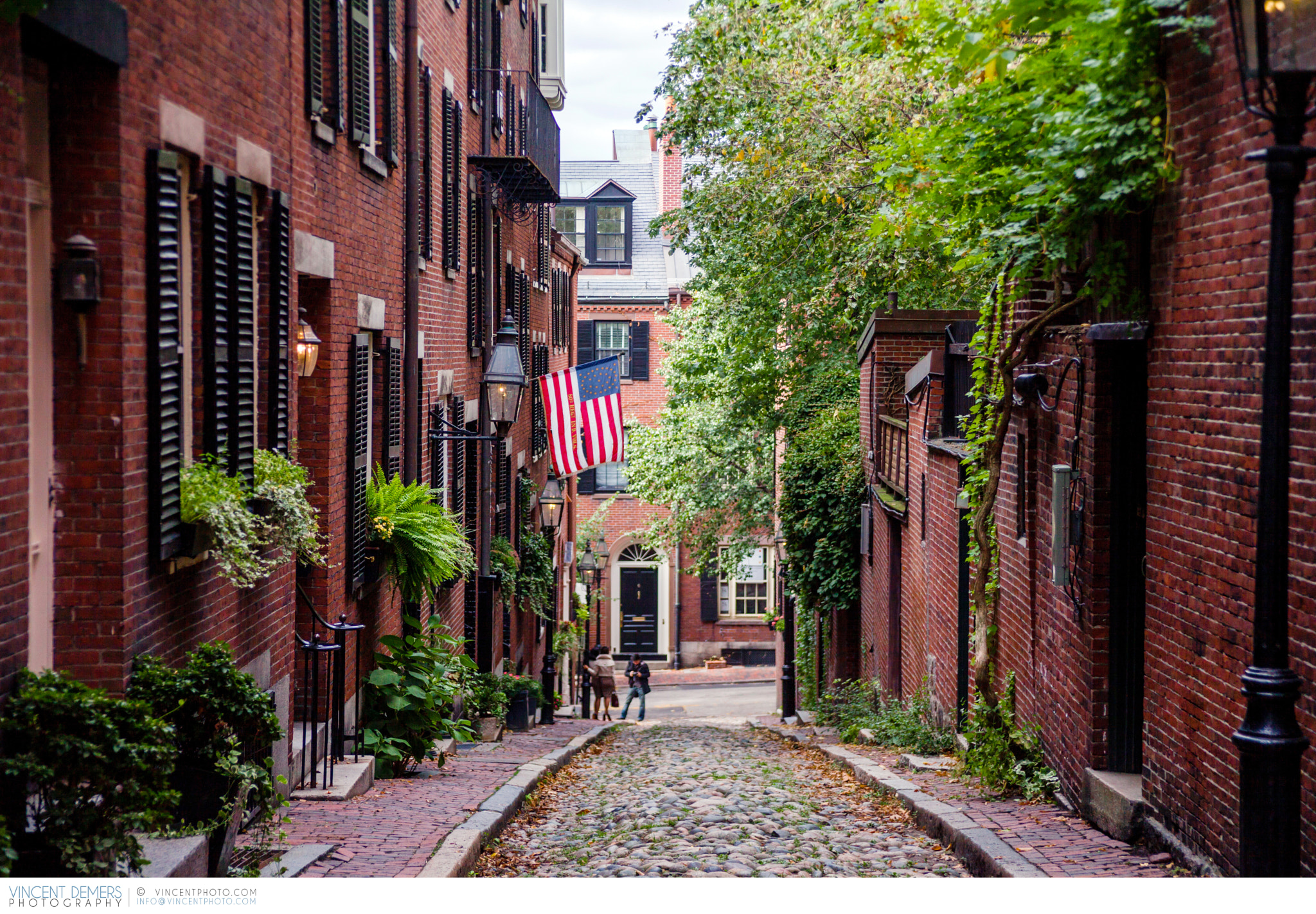 Acorn Street in historic neighborhood Beacon Hill, Boston by Vincent ...