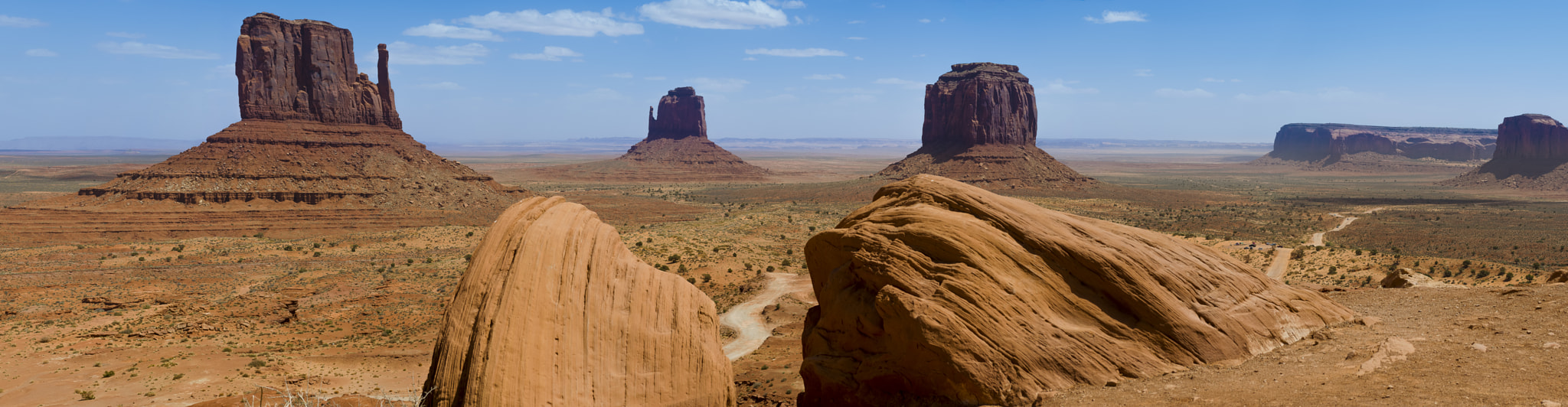 Monument Valley Panorama 2