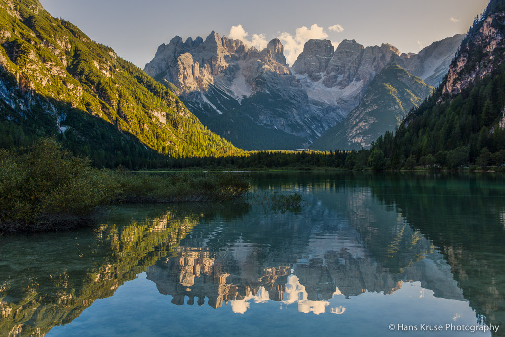 Reflection at Lago di Landro in late afternoon by Hans Kruse / 500px