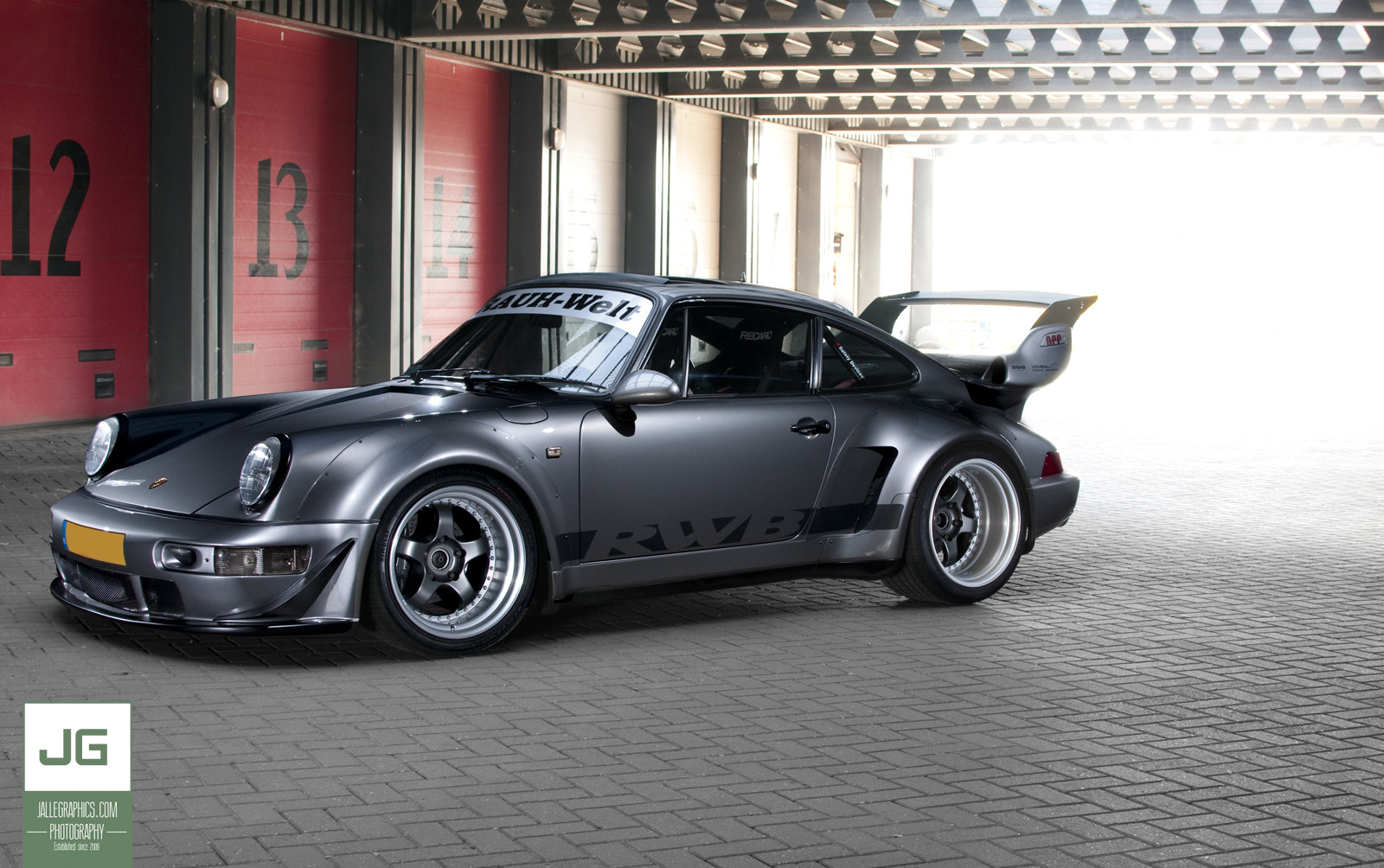 Порше 964 rwb