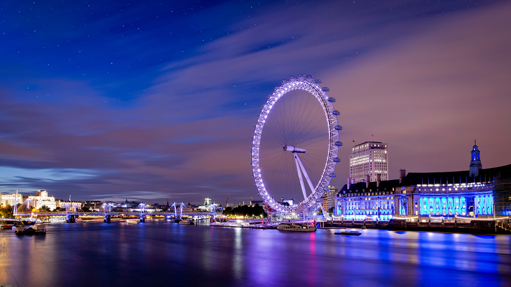 Photograph A Starry Night in London by Gerard McAuliffe on 500px