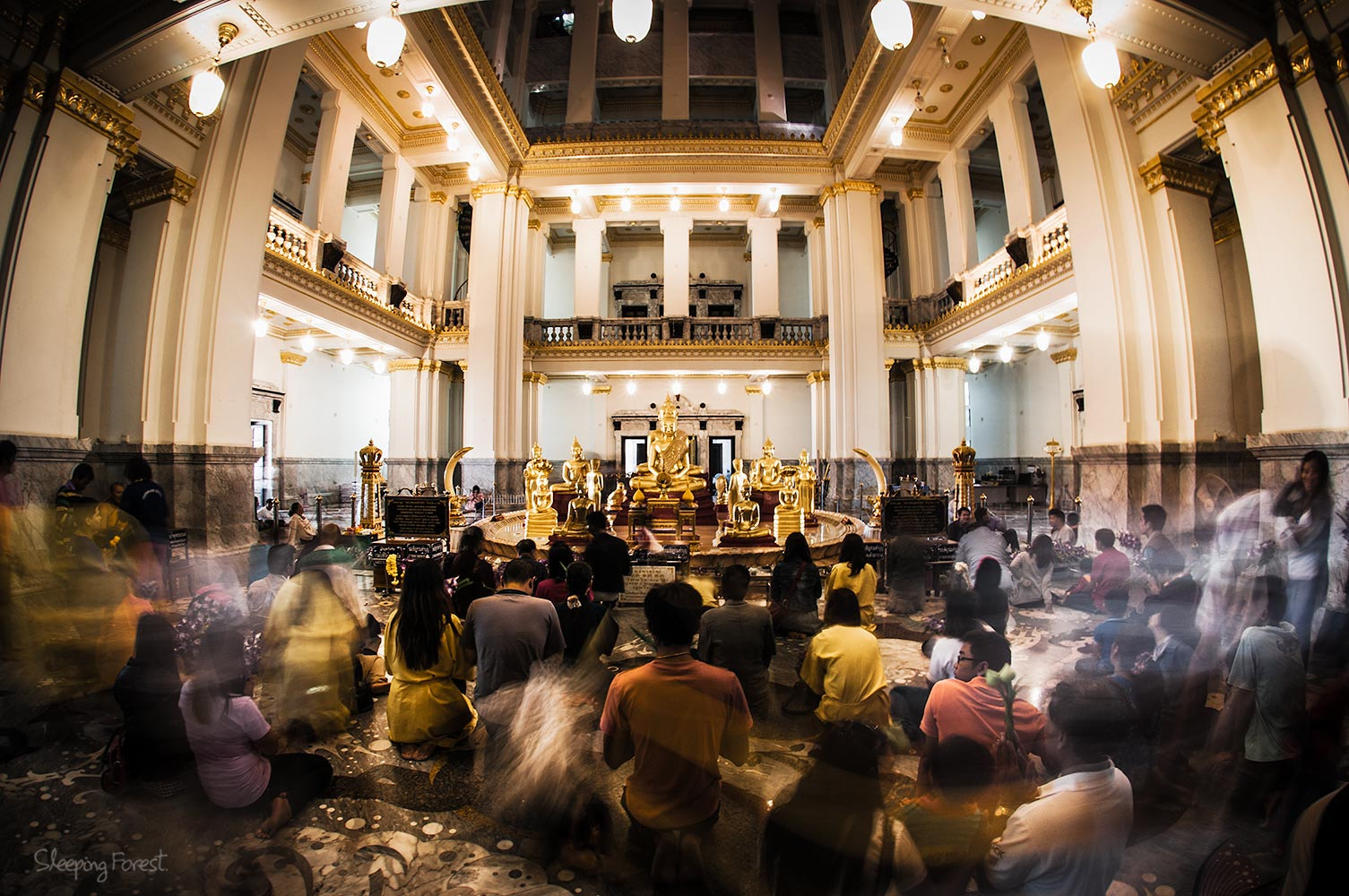 Nikon AF DX Fisheye-Nikkor 10.5mm F2.8G ED sample photo. Temple photography