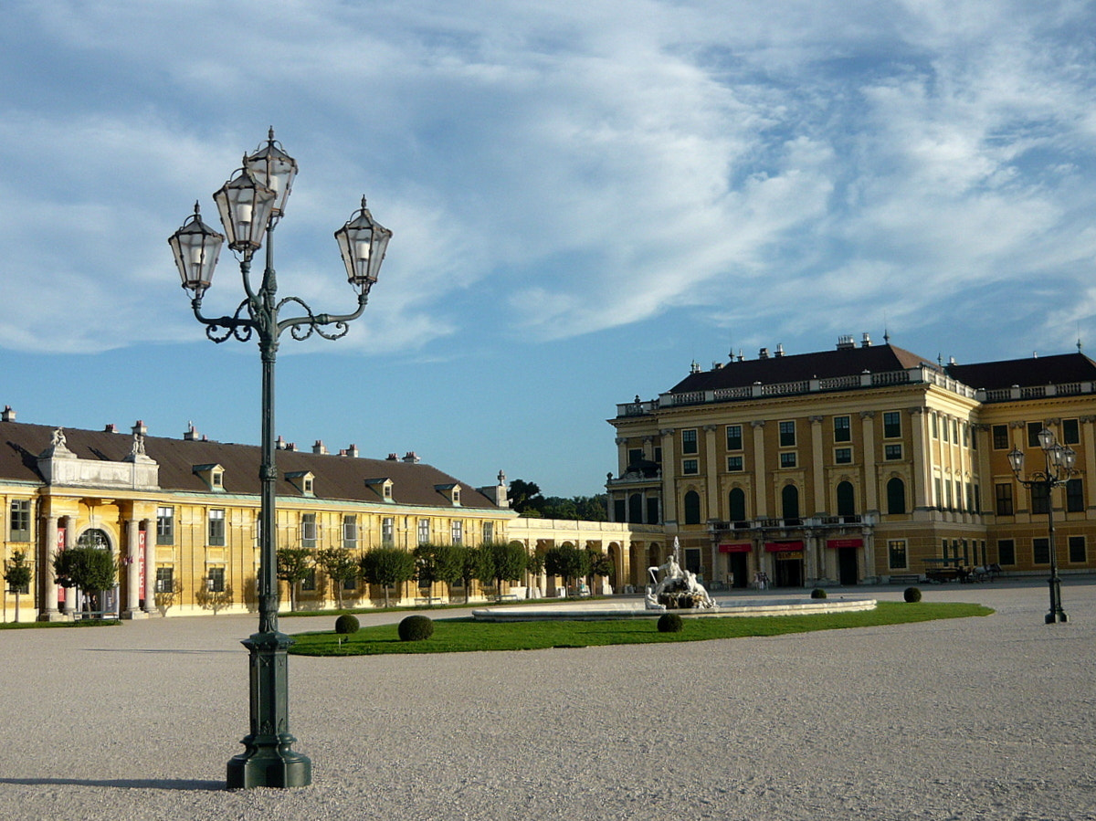 Panasonic Lumix DMC-LS80 sample photo. Schonbrunn - palace photography